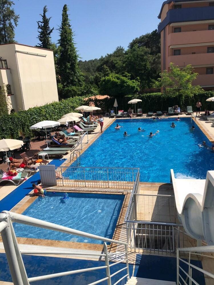 Monna Roza Beach Hotel Kemer Exterior photo